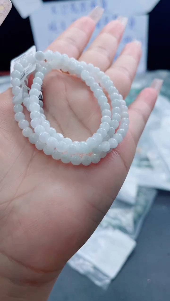 未镶嵌戒指翡翠珠串