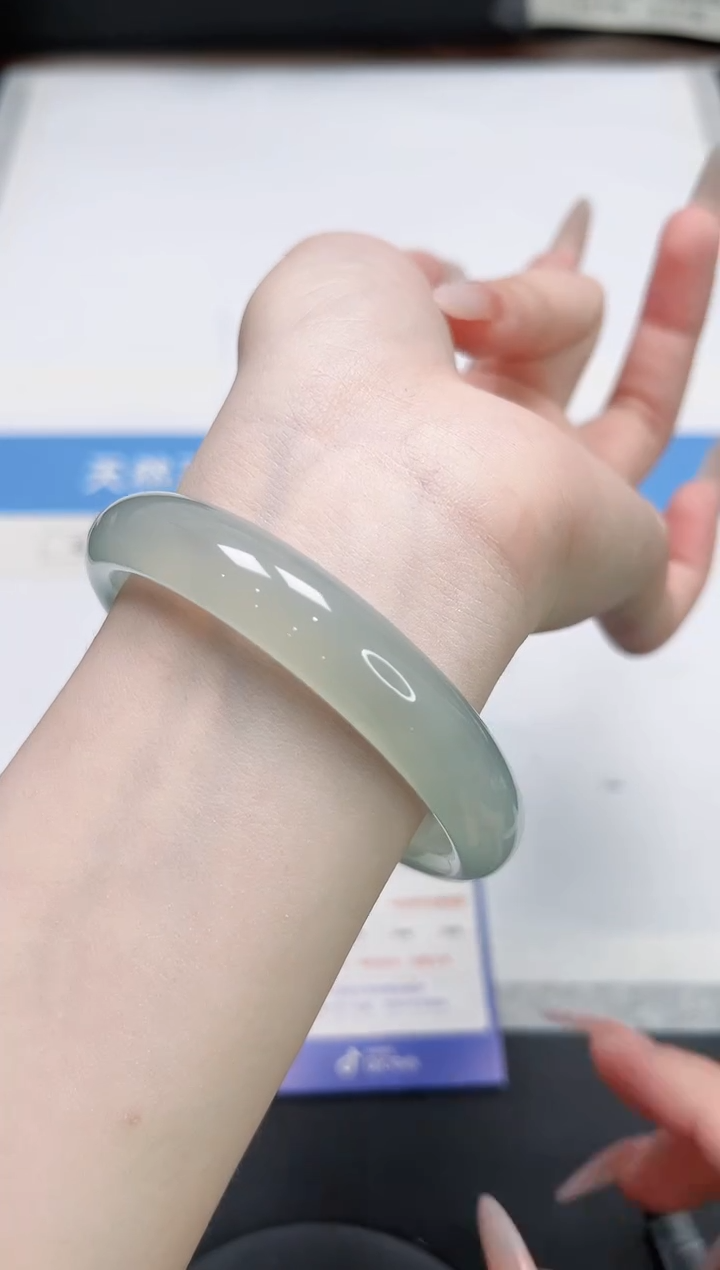 【闪购商品】石英质玉未镶嵌手镯133-60.3晴水