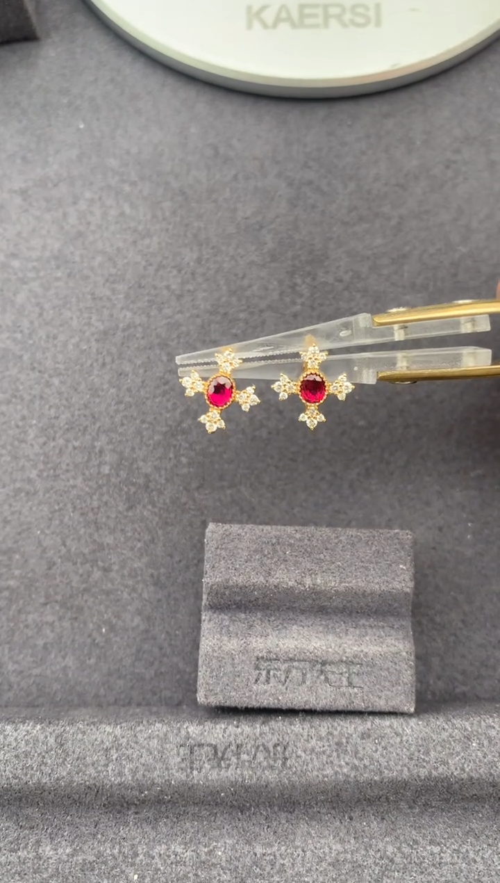 18K金镶嵌耳饰红宝石0.31ct红宝石 定制 FH
