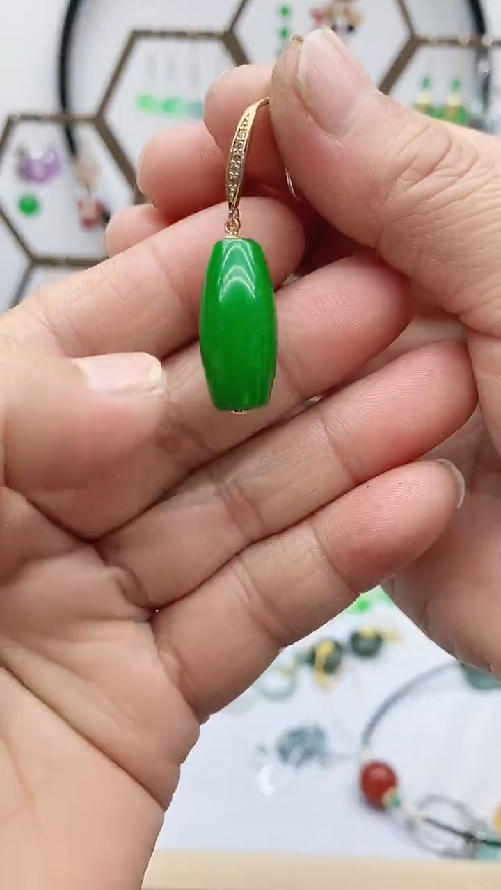未镶嵌翡翠耳饰翡翠2