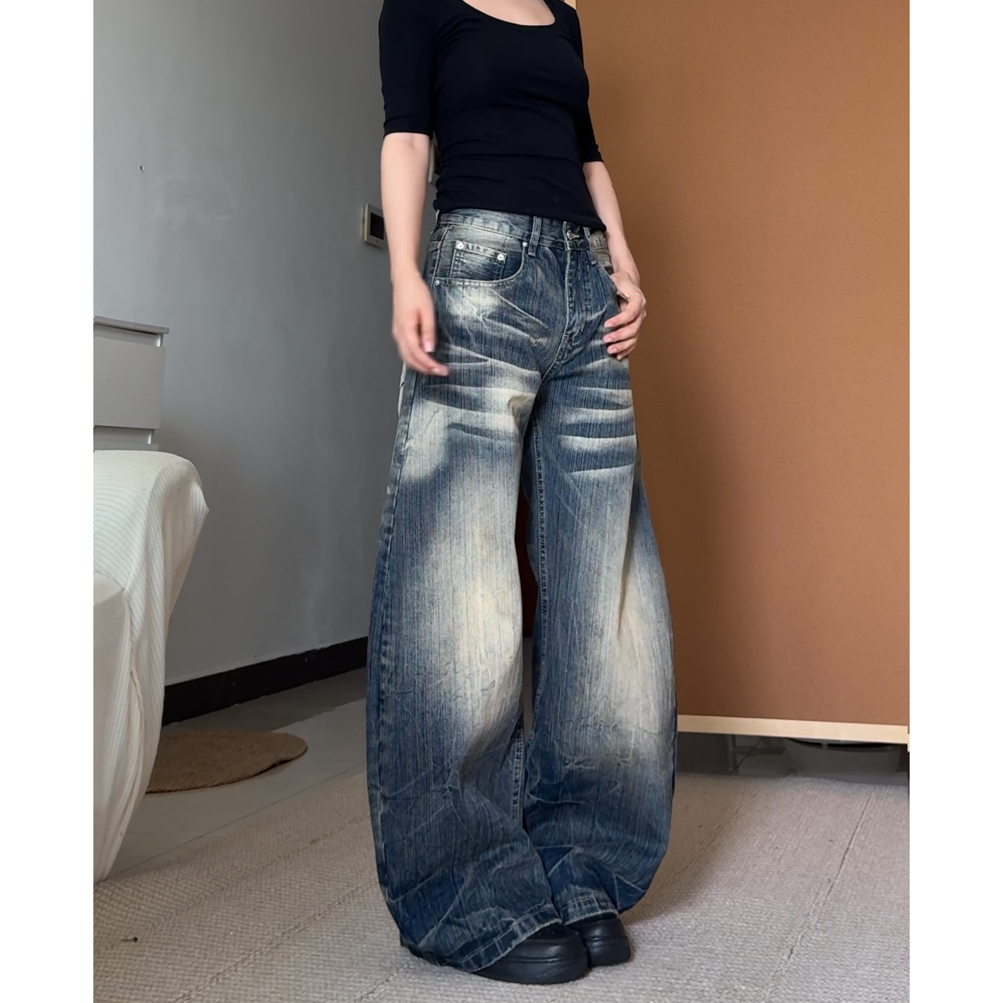 美式水洗闪电纹松弛阔腿弯刀裤痞帅炸街直筒牛仔裤