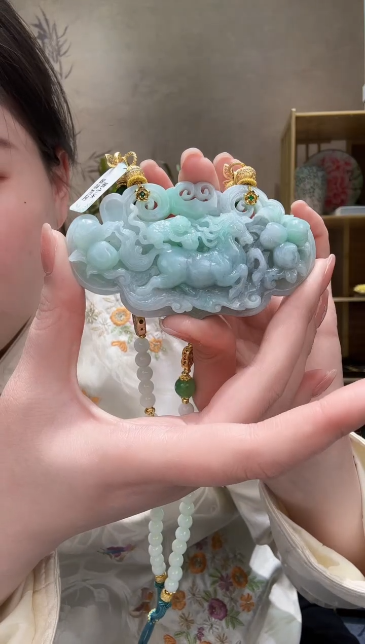 【闪购商品】翡翠颈饰未镶嵌吊坠