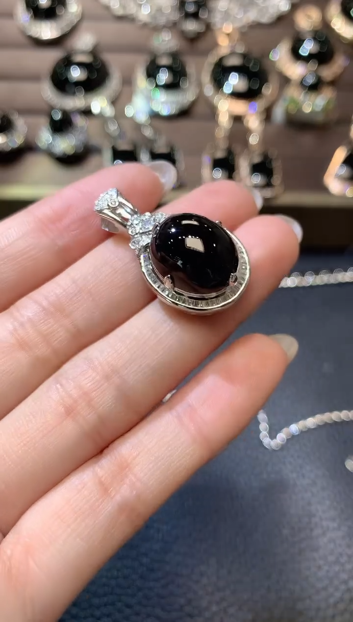 翡翠18K金镶嵌吊坠(不含链)D31翡翠