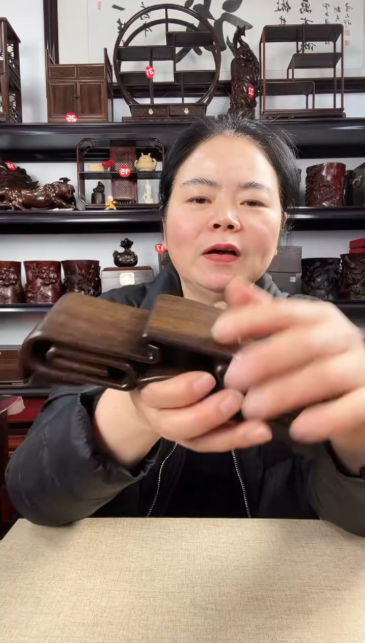 木大三连老李红木工艺品