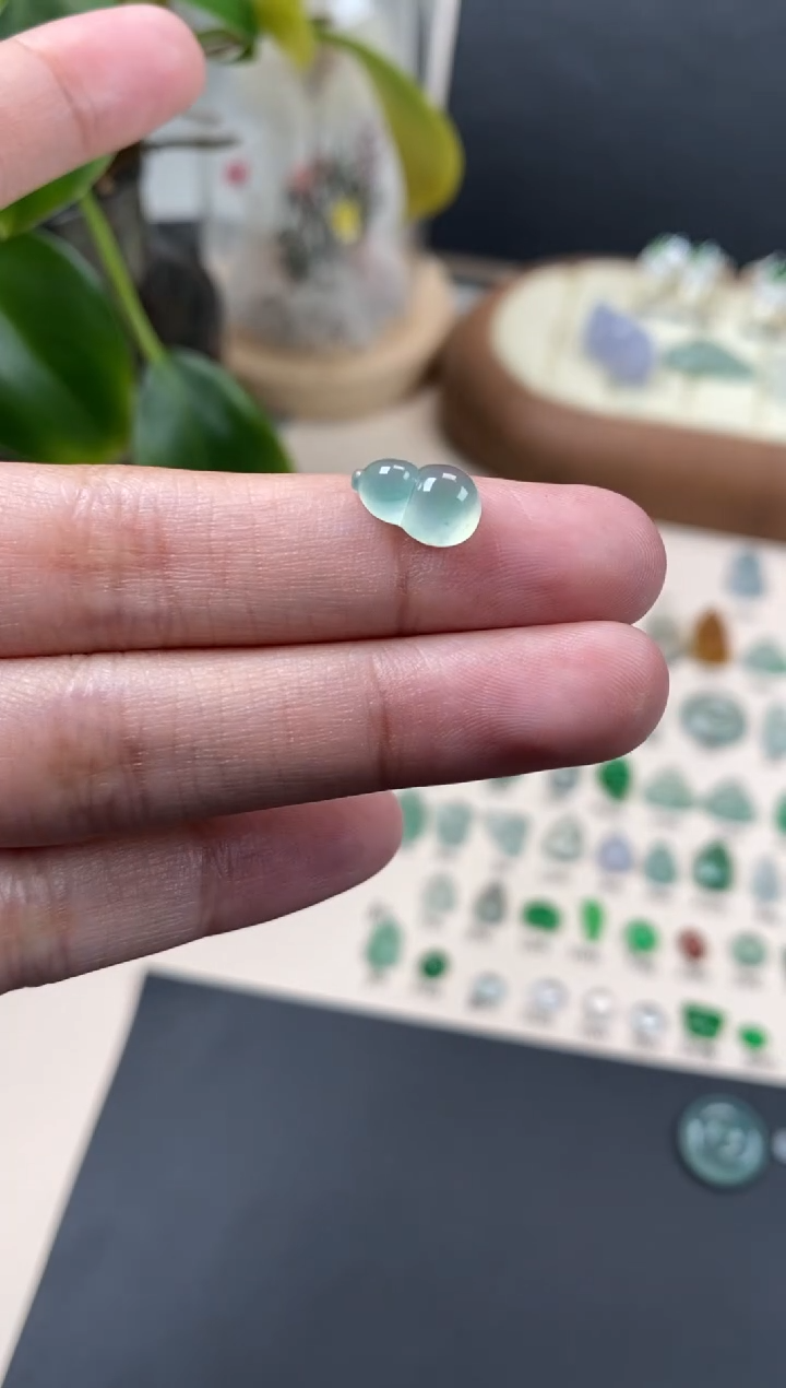 【闪购商品】翡翠颈饰未镶嵌翡翠冰晴葫芦