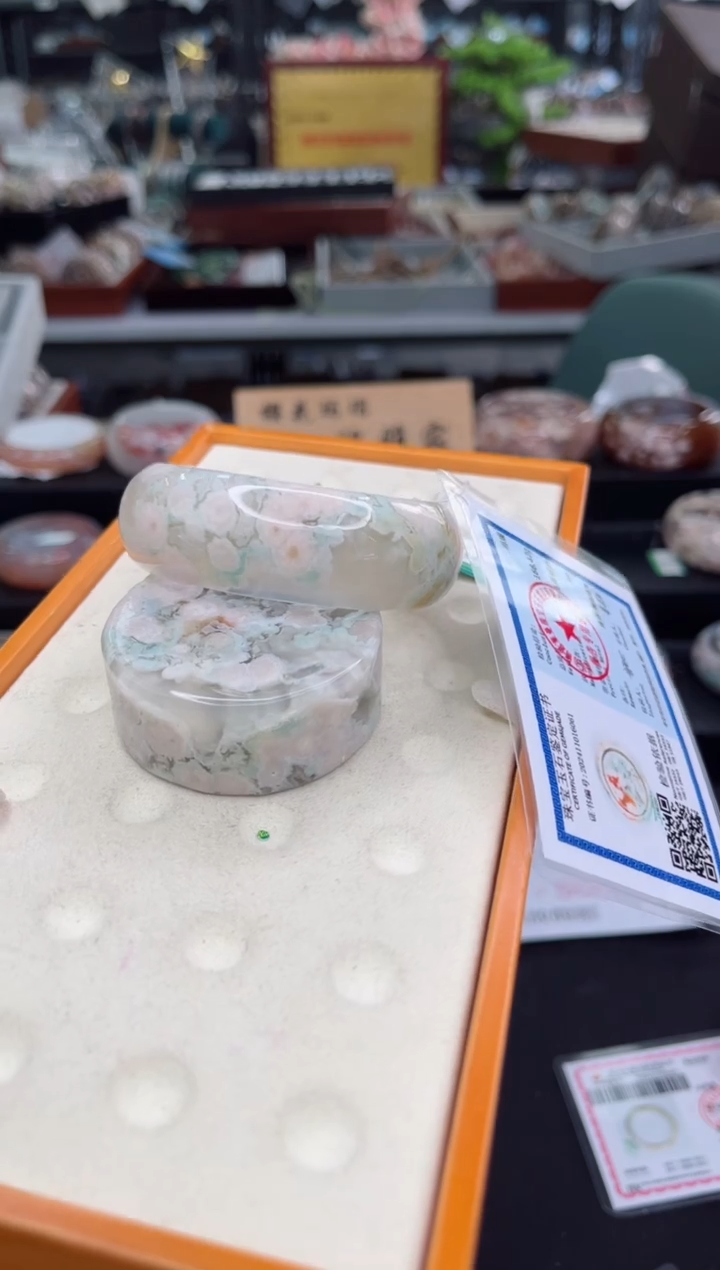 【闪购商品】石英质玉手镯未镶嵌54圈口（赠品镯心）S9819