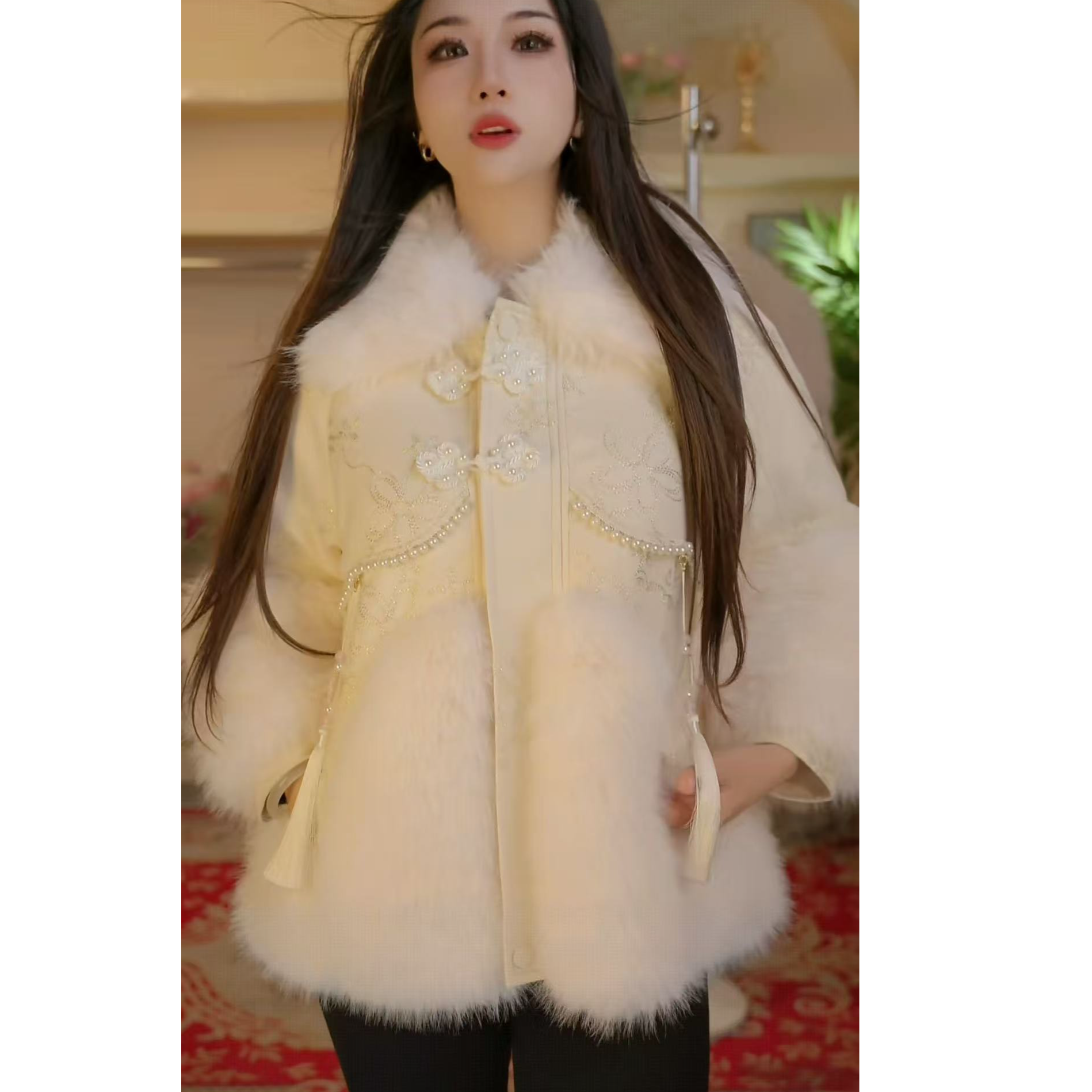 海宁四(白月光）2025冬季翻领时尚感轻奢保暖女装洋气外套25816