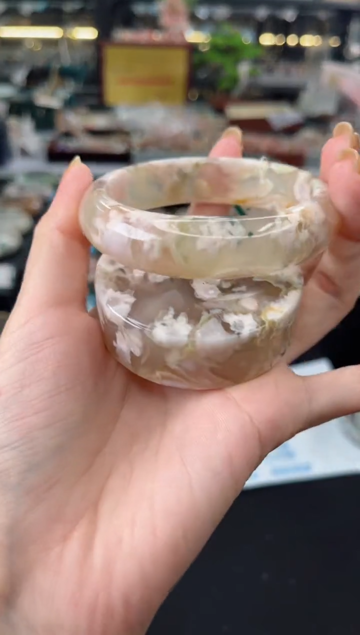 【闪购商品】石英质玉手镯未镶嵌60圈口（赠品镯心）S9304