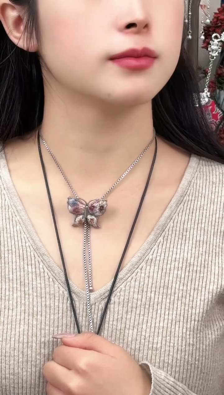 织绣民族风非遗老绣饰品526