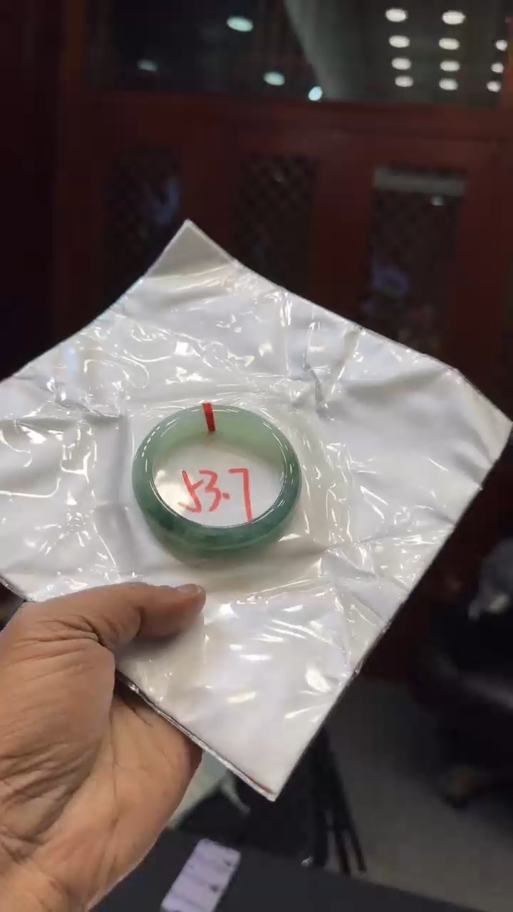 【闪购商品】翡翠手镯未镶嵌手镯