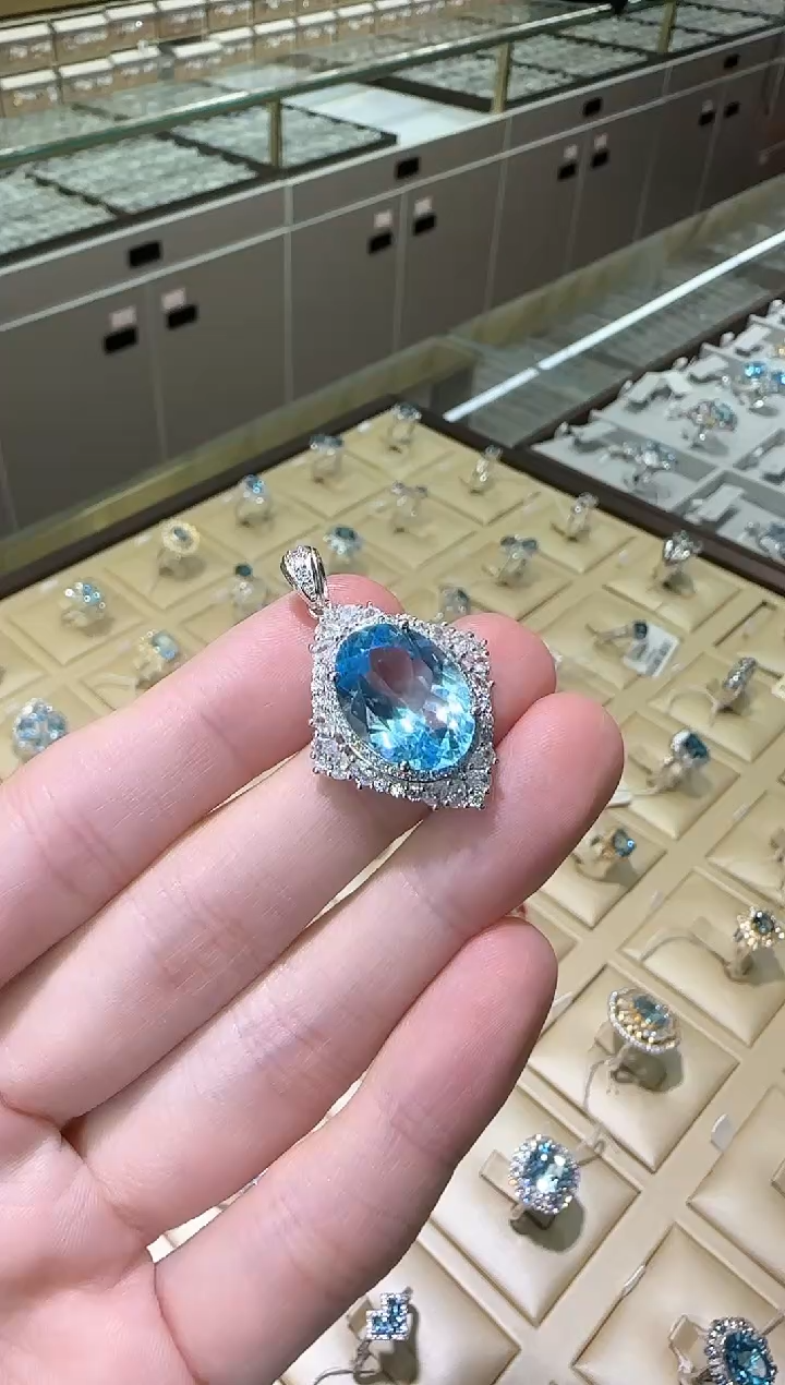 【闪购商品】托帕石颈饰银S925镶嵌13*18mm