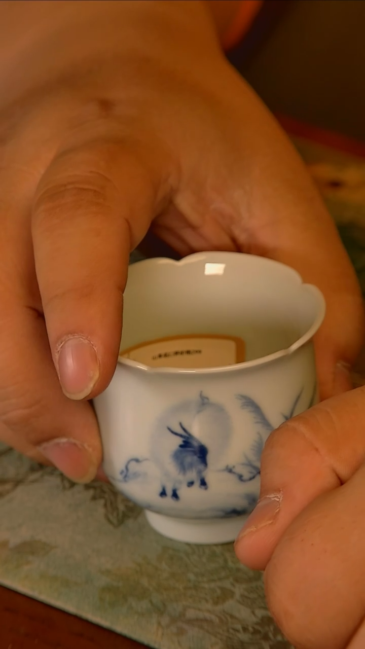 杯手工手绘杯杯很美丽