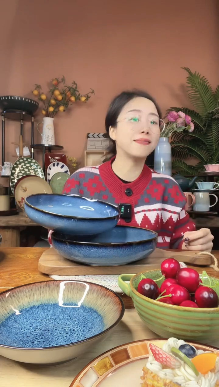 陶瓷8.8英寸蓝色深盘 2件 微瑕疵