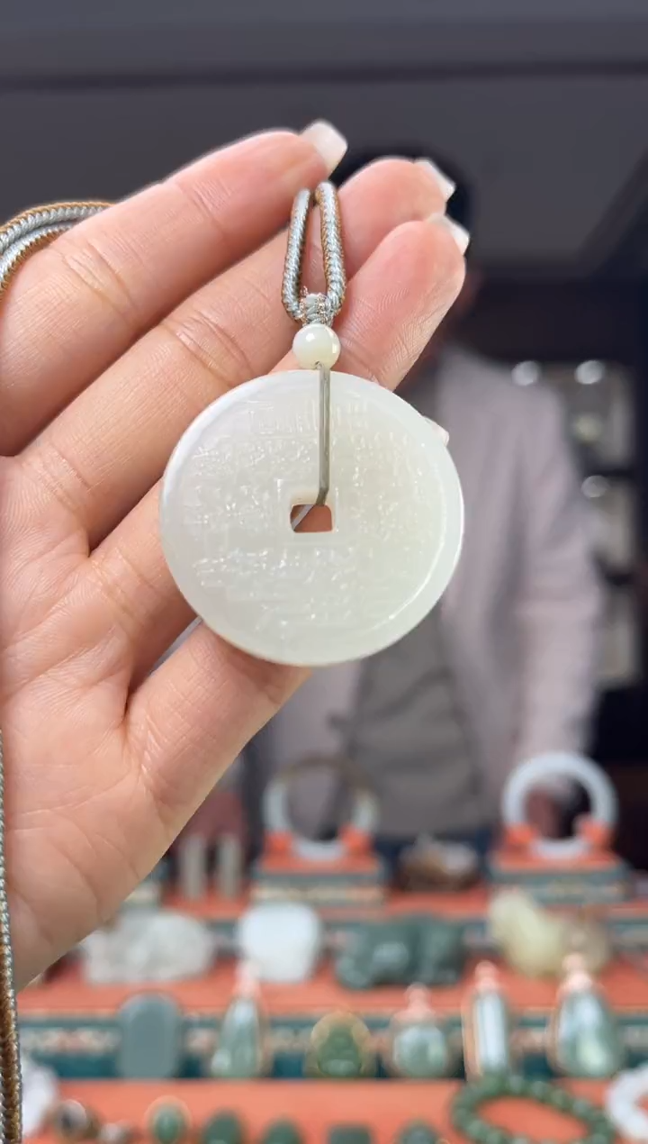 颈饰未镶嵌和田玉佩佩