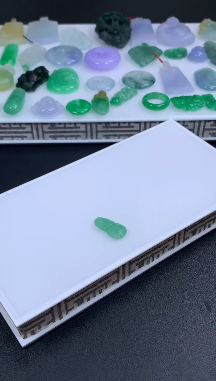 【闪购商品】定制翡翠未镶嵌翡翠