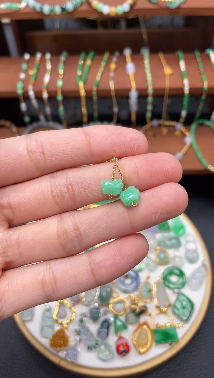 【闪购商品】翡翠吊坠(不含链)18K金镶嵌一个   JK132