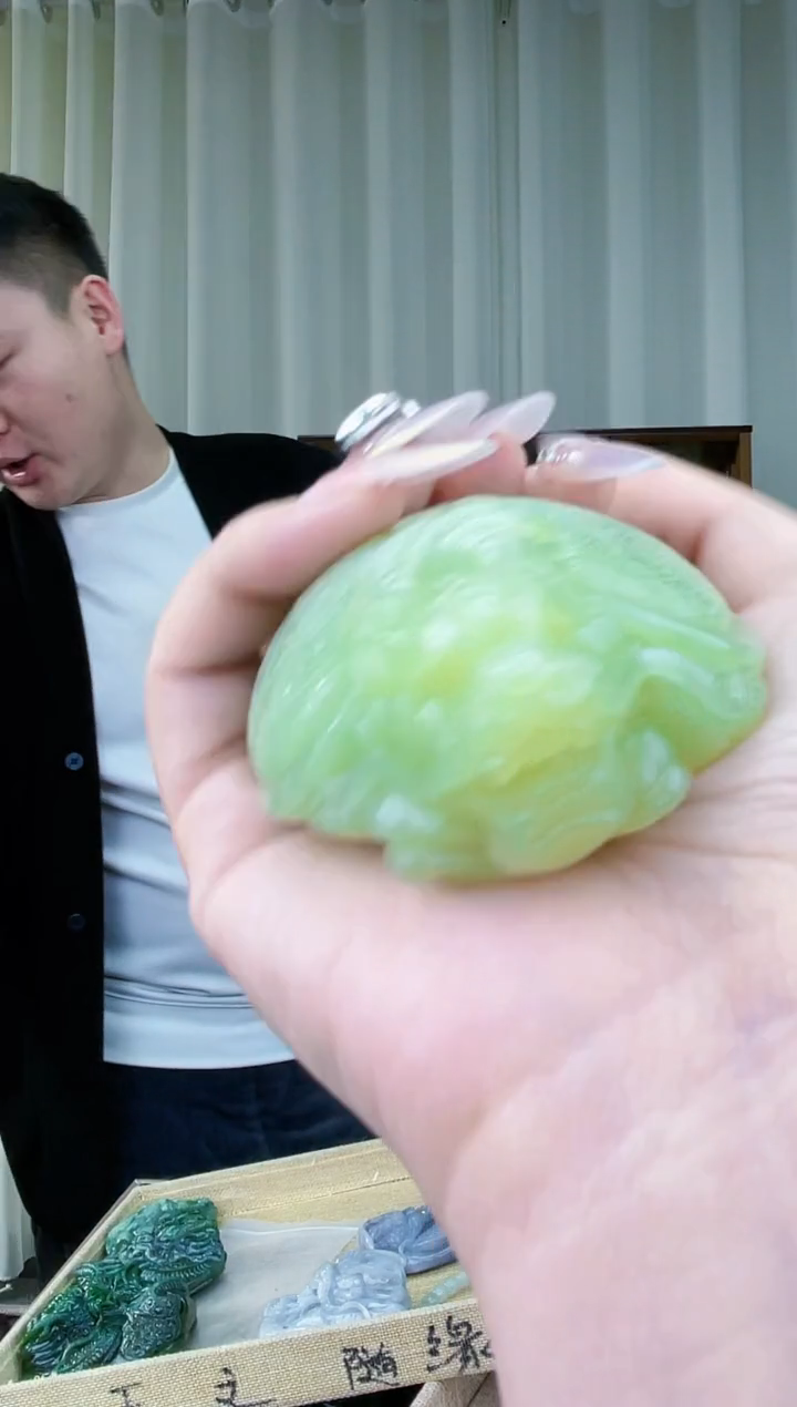 【闪购商品】和田玉挂件未镶嵌拍一发一，多样性发货！