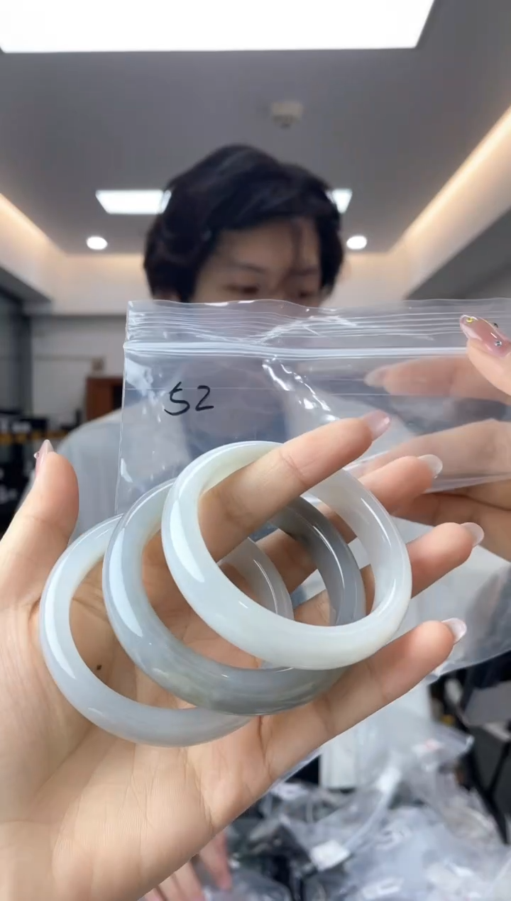 和田玉手镯未镶嵌多样性一件发货*52