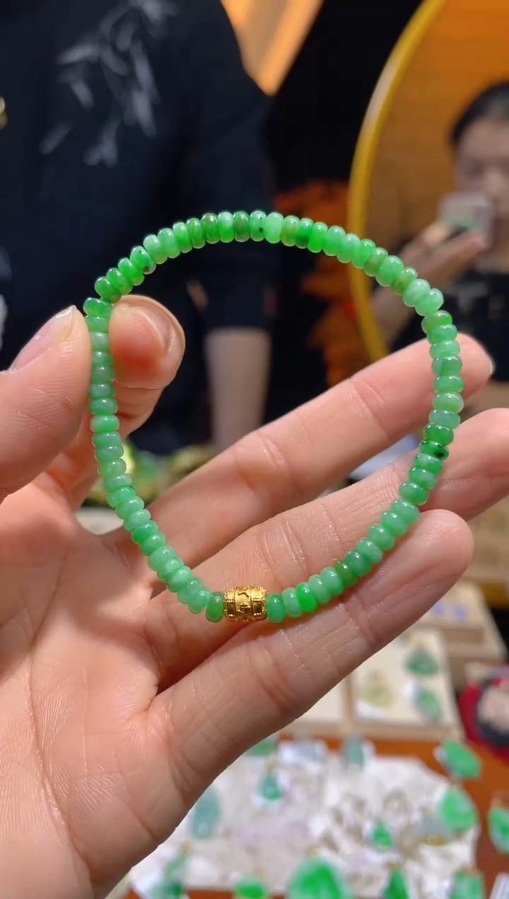 【闪购商品】翡翠颈饰未镶嵌假一赔三