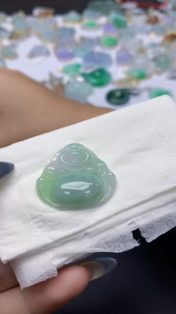 翡翠未镶嵌颈饰天然a货翡翠