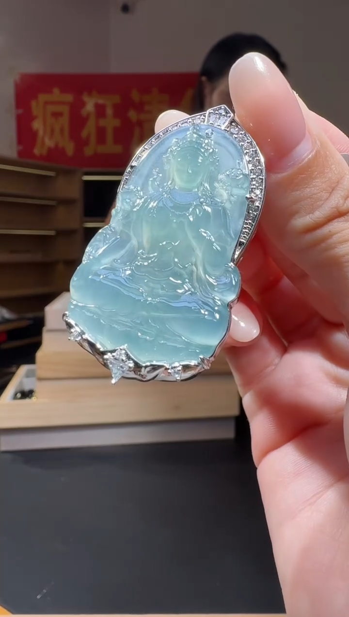 翡翠合金吊坠(不含链)纯天然A货翡翠度母（多样性发其一）