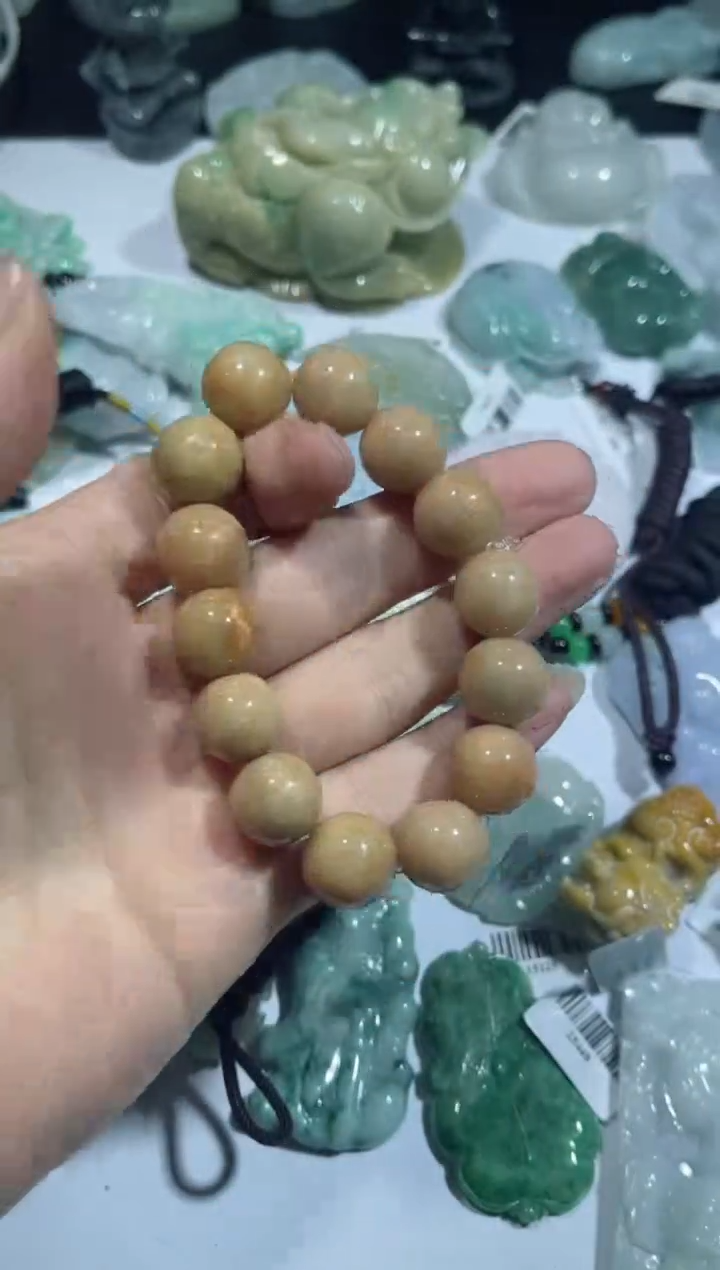 【闪购商品】翡翠颈饰未镶嵌00010581
