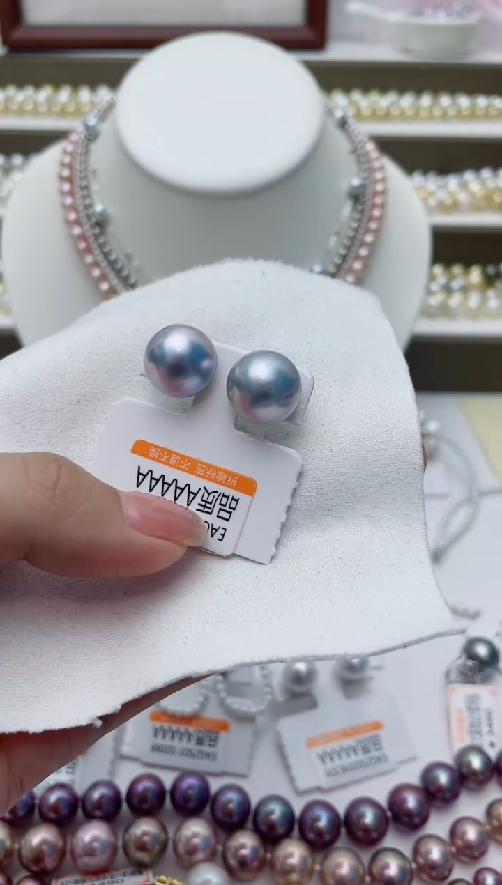 耳饰18K金镶嵌拼合珍珠（马贝珠）W100