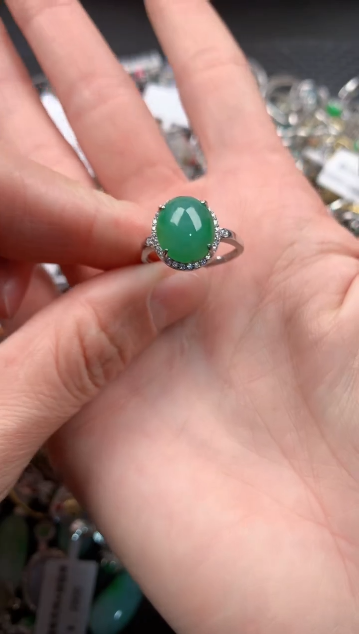 银S925镶嵌戒指翡翠666         7