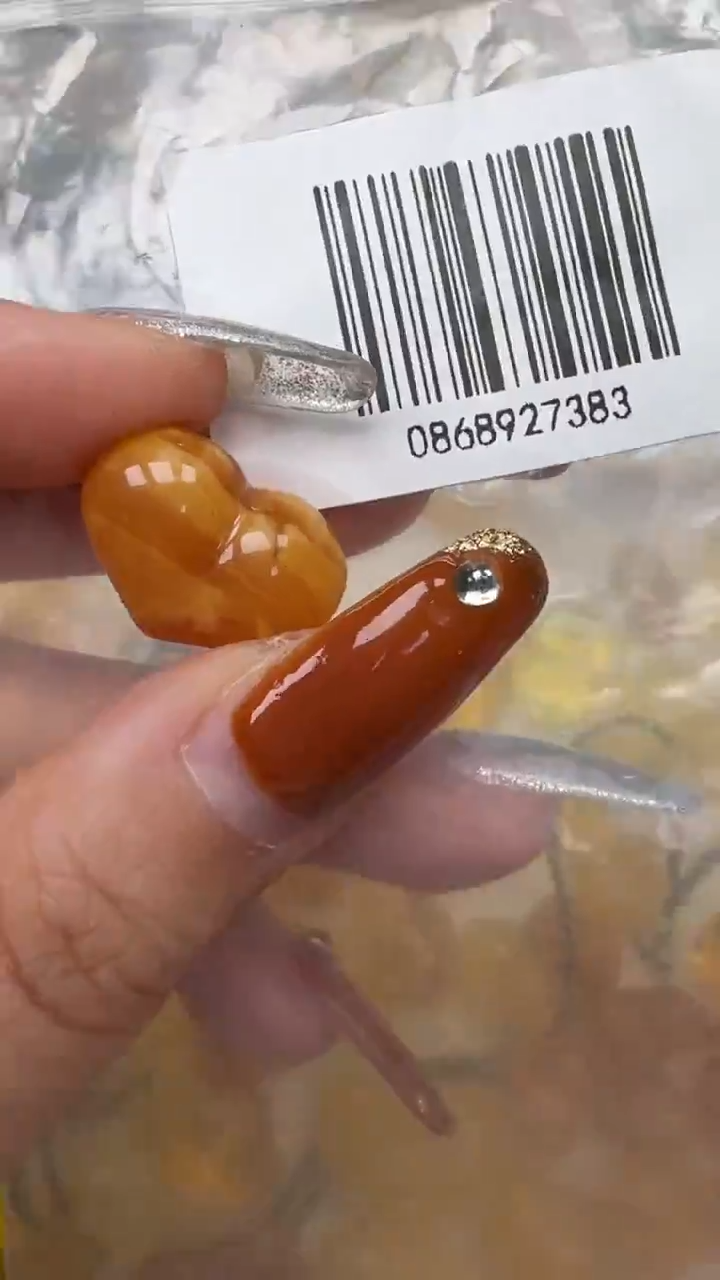 裸石琥珀未镶嵌如图