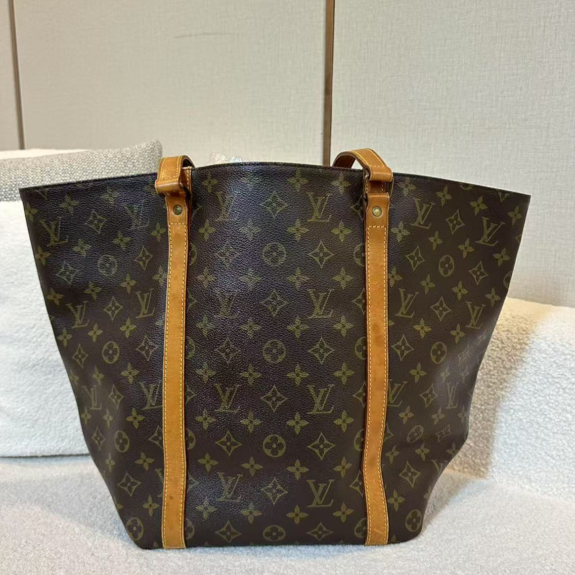 95新 LouisVuitton/路易威登 老花购物袋/云海优选/H04990