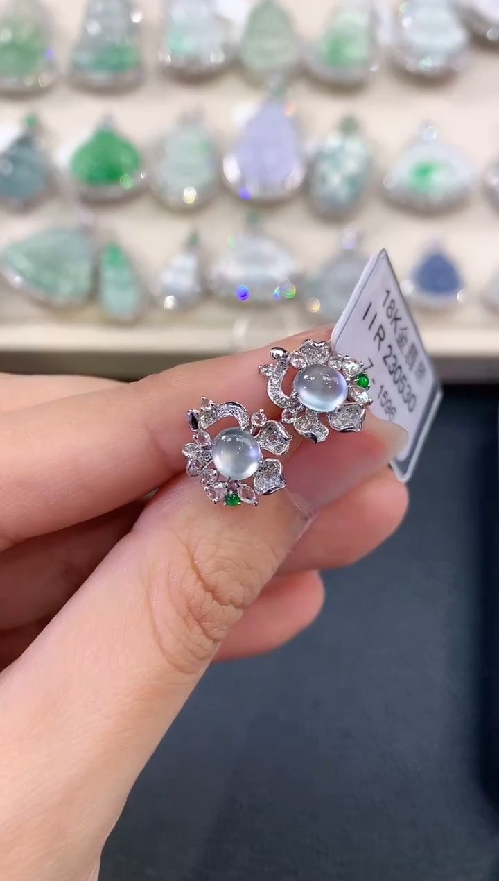 【闪购商品】翡翠耳饰18K金镶嵌C60      