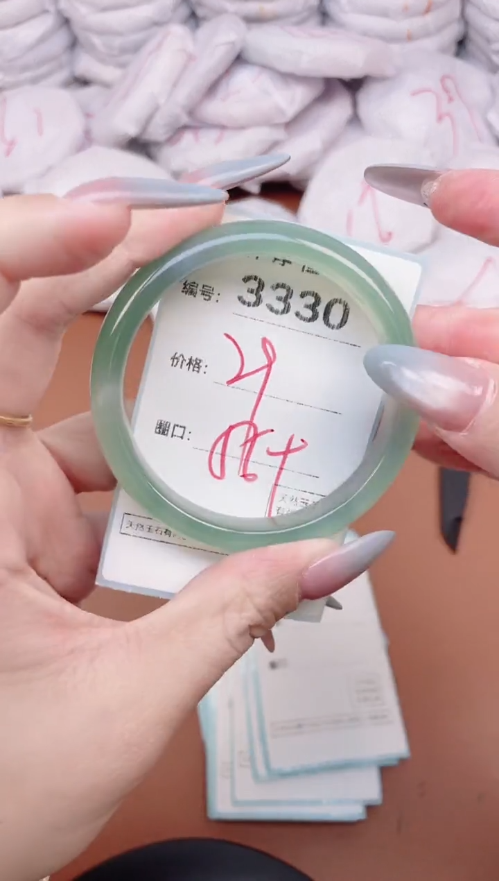 【闪购商品】玛瑙/玉髓手镯未镶嵌3330