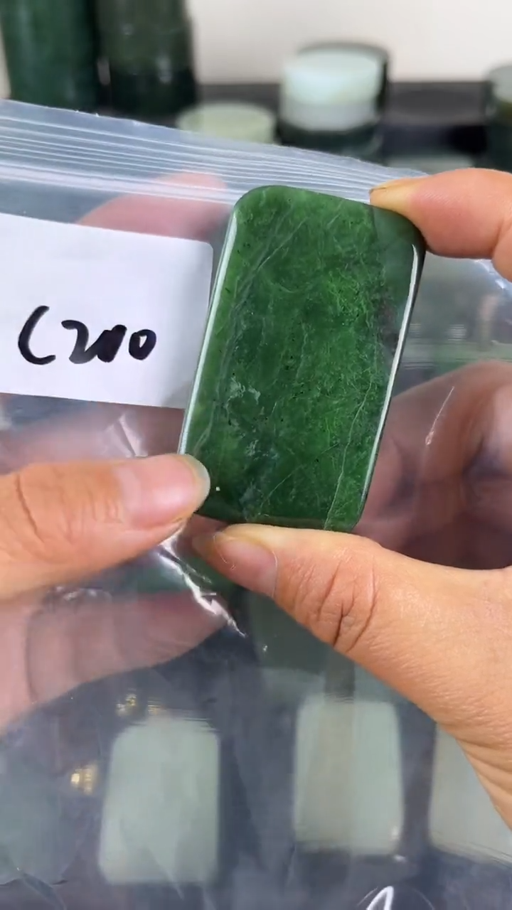 和田玉未镶嵌珠宝半成品牌子包容