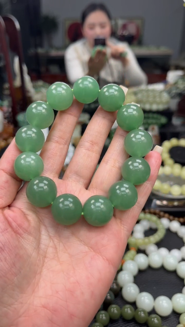 【闪购商品】东陵石手串未镶嵌新疆阿克苏翠玉卡20