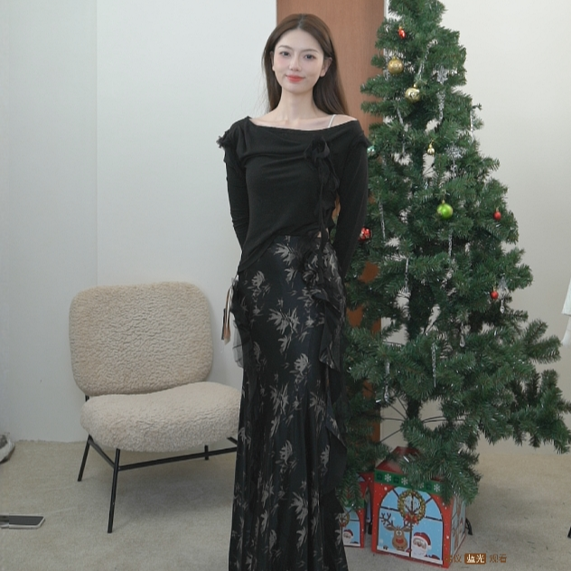 【衣小姐精选】原创设计师黑色竹纹花朵荷叶边长裙