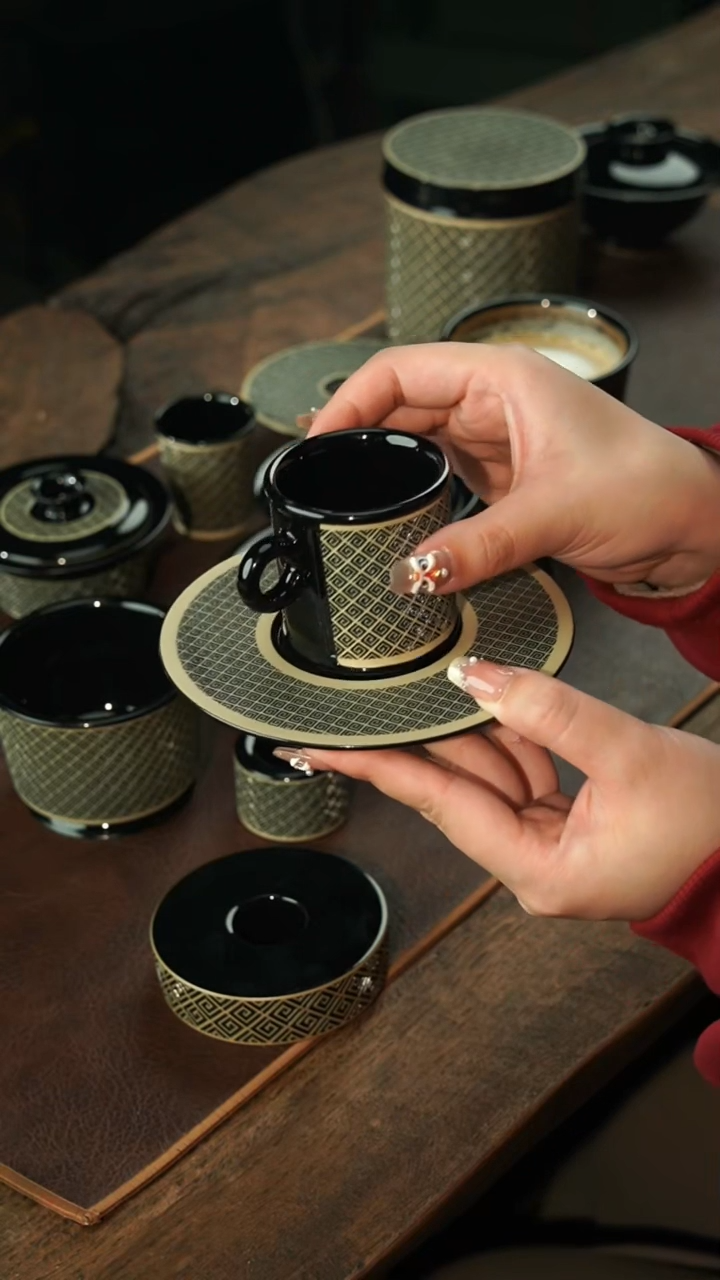 【闪购商品】瓷片李斌 玄色系列 回纹咖啡杯盏