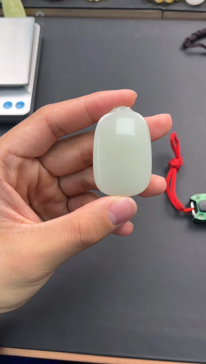 未镶嵌手串和田玉呆*?迪克兰无事牌微色差