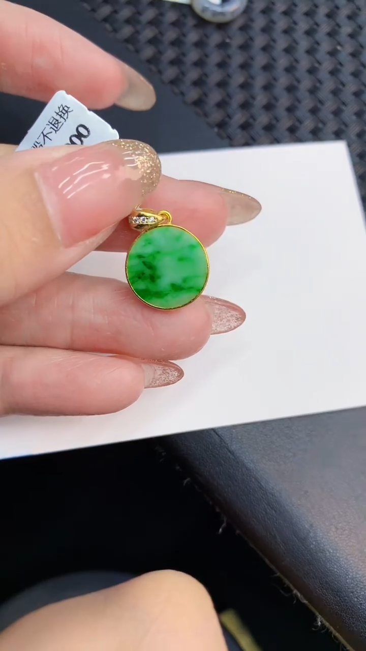 翡翠银S925镶嵌颈饰            8