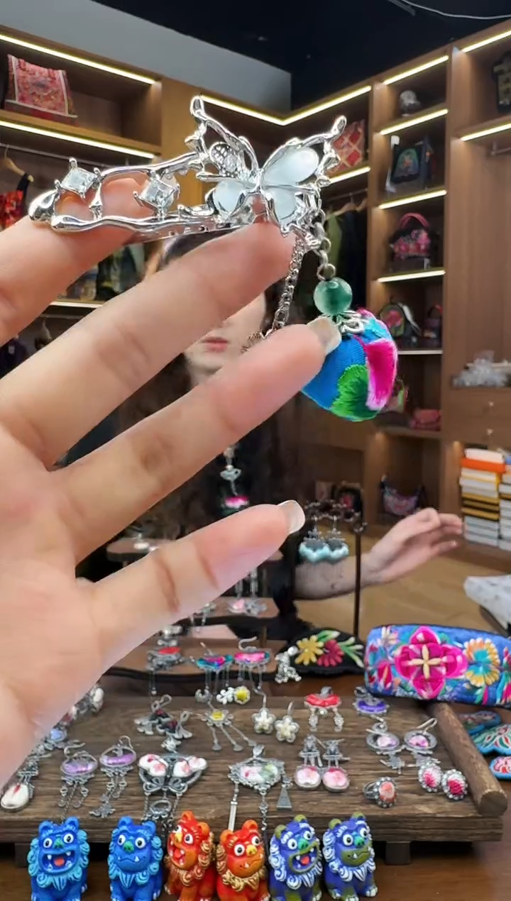 【闪购商品】织绣113黔东南苗族刺绣