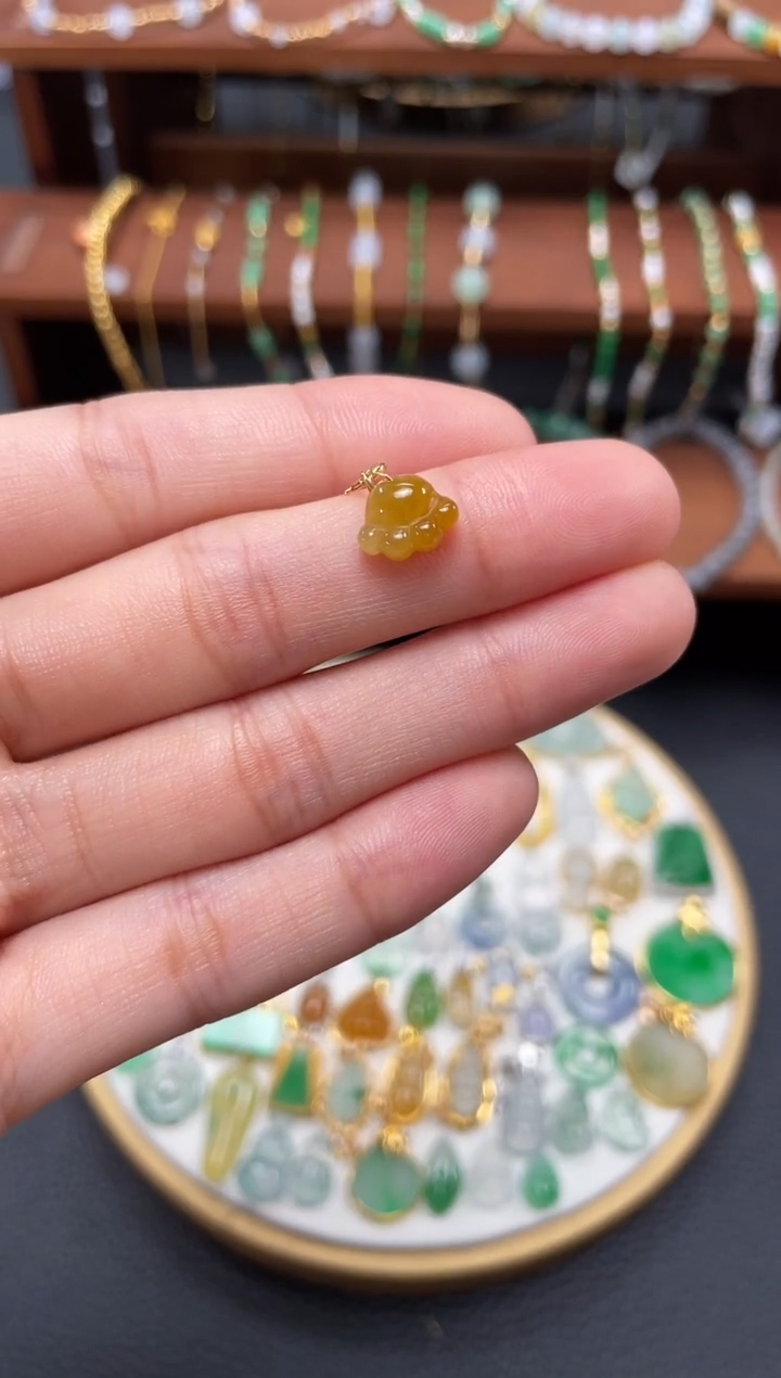 【闪购商品】翡翠吊坠(不含链)18K金镶嵌一个  JK645