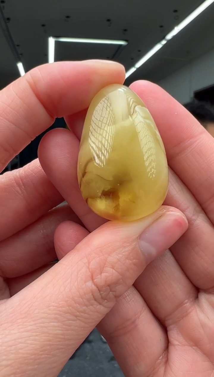 琥珀颈饰未镶嵌吊坠