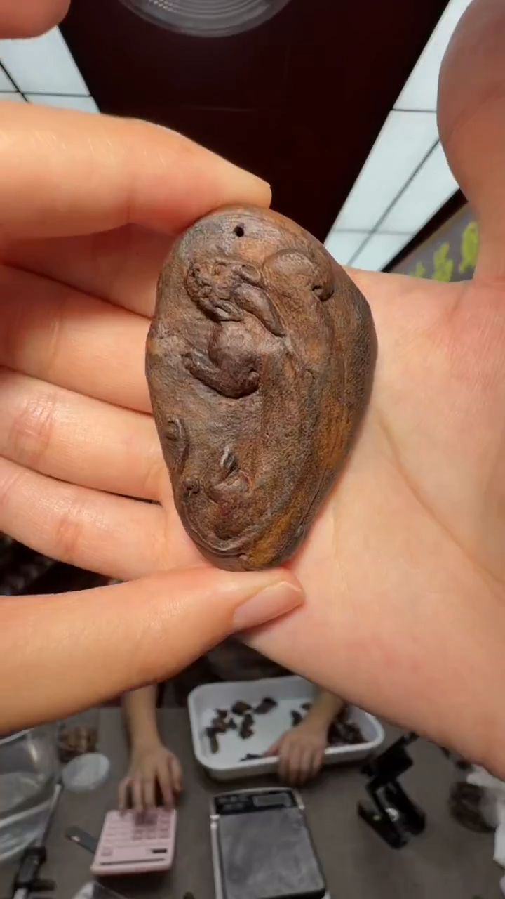 沉香吊坠多样性发一