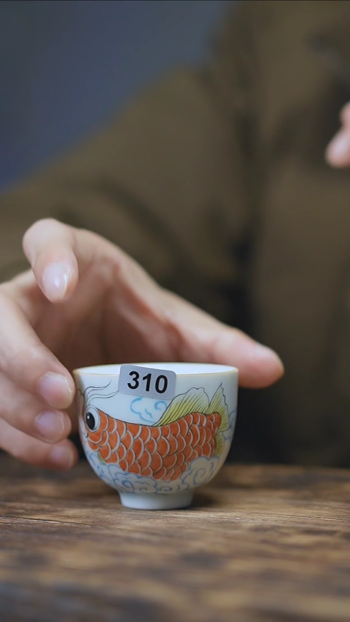 【闪购商品】310景德镇手绘龙鱼单杯