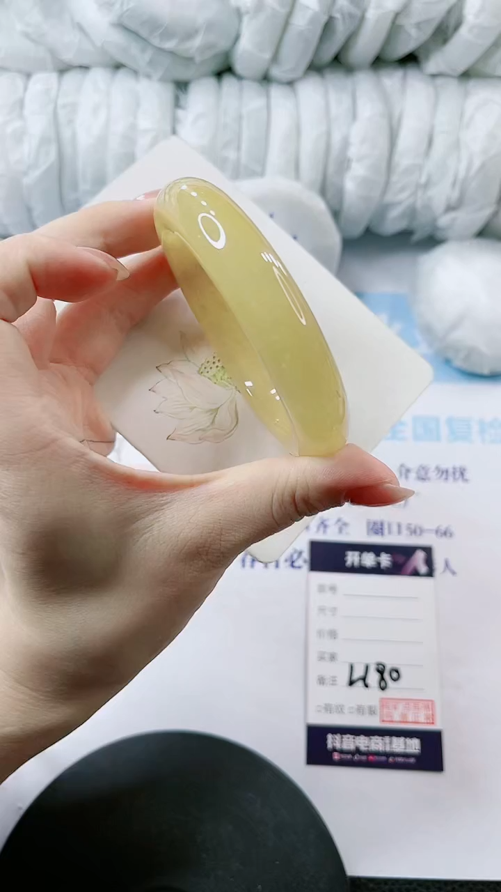 【闪购商品】石英质玉手镯未镶嵌多样性发货L180