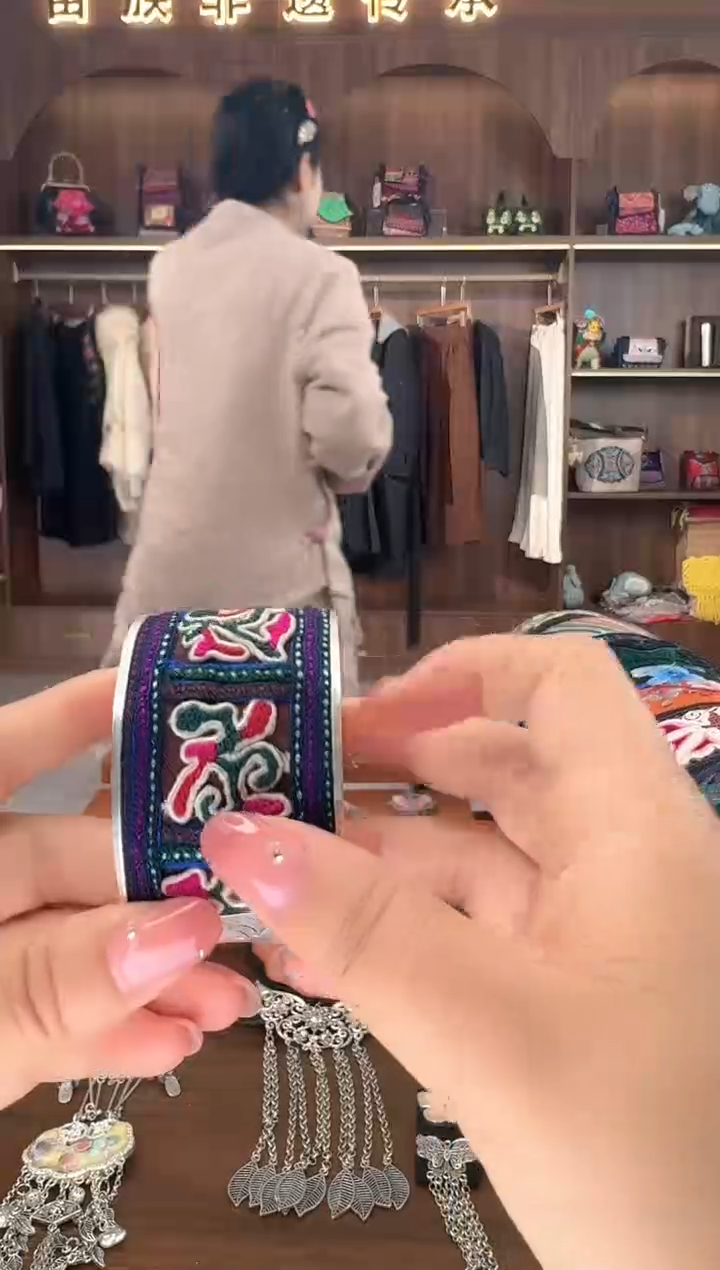 刺绣扶光苗绣传承L29