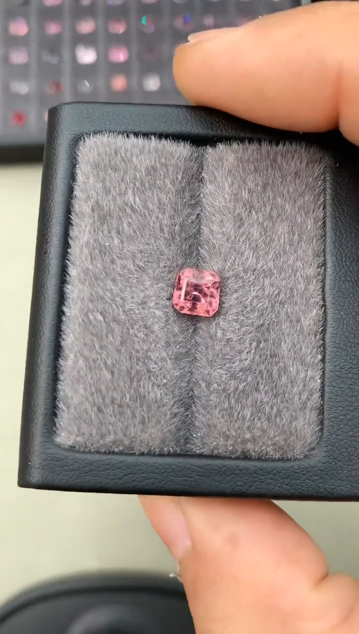 【闪购商品】定制尖晶石裸石未镶嵌1.85ct 枕型 暖色调