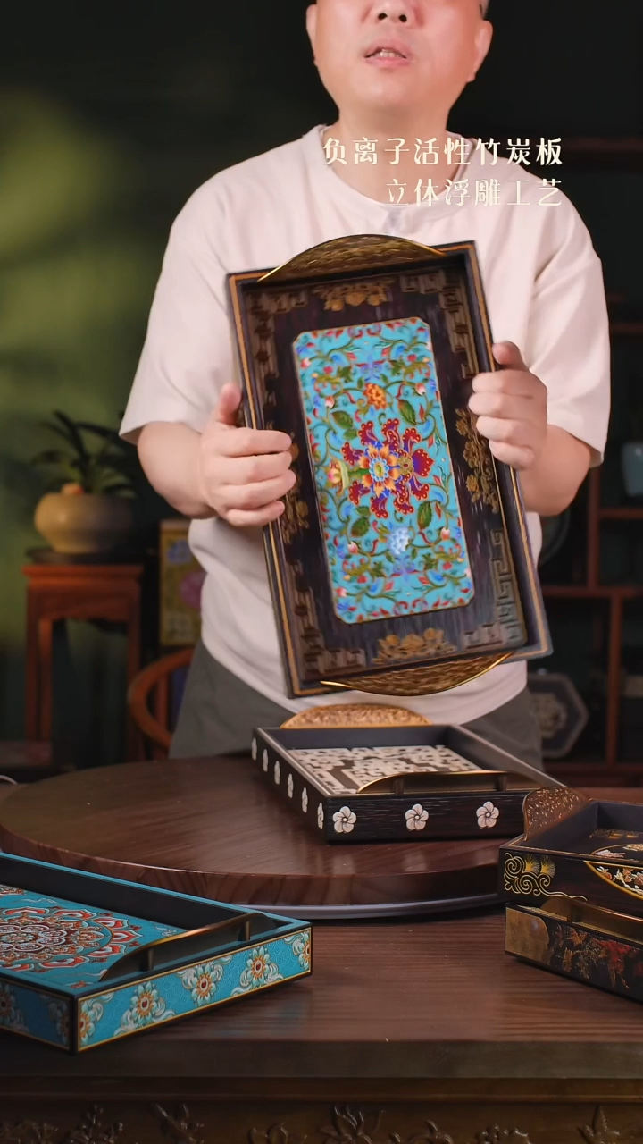 壹藏贰宝全釉繁花托盘一个