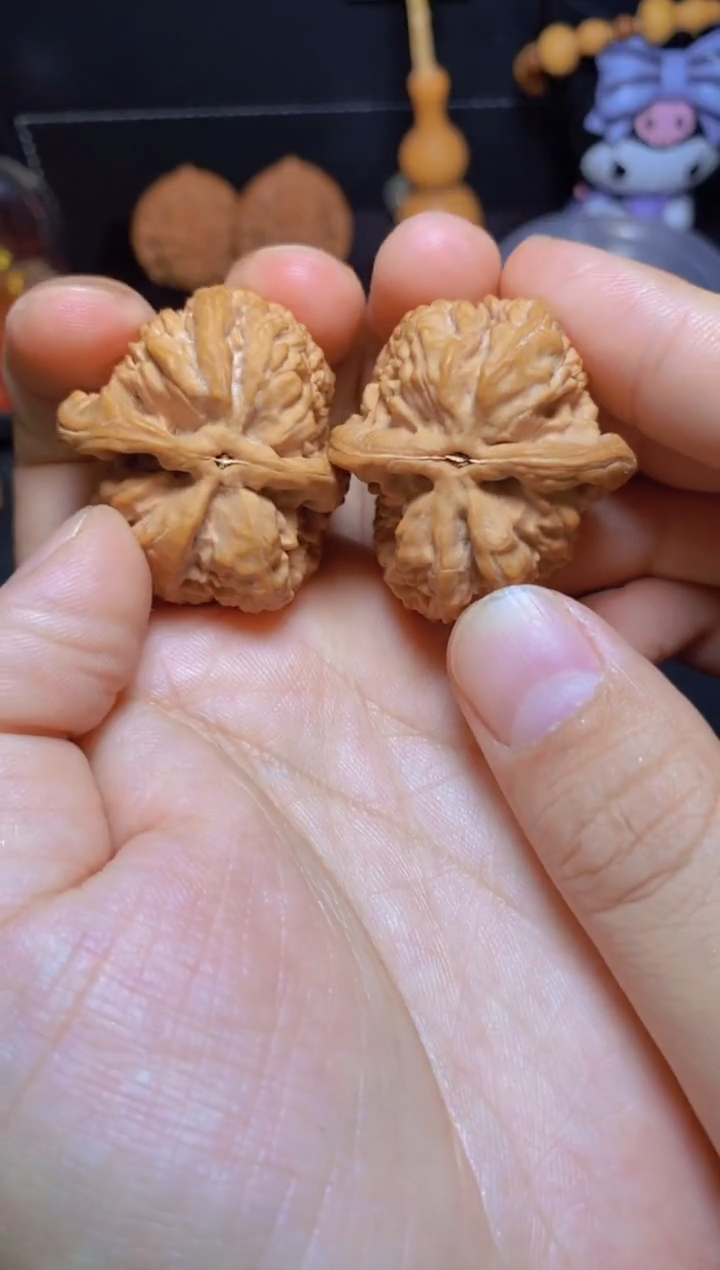 把件文玩核桃木****?蚂蚁沟