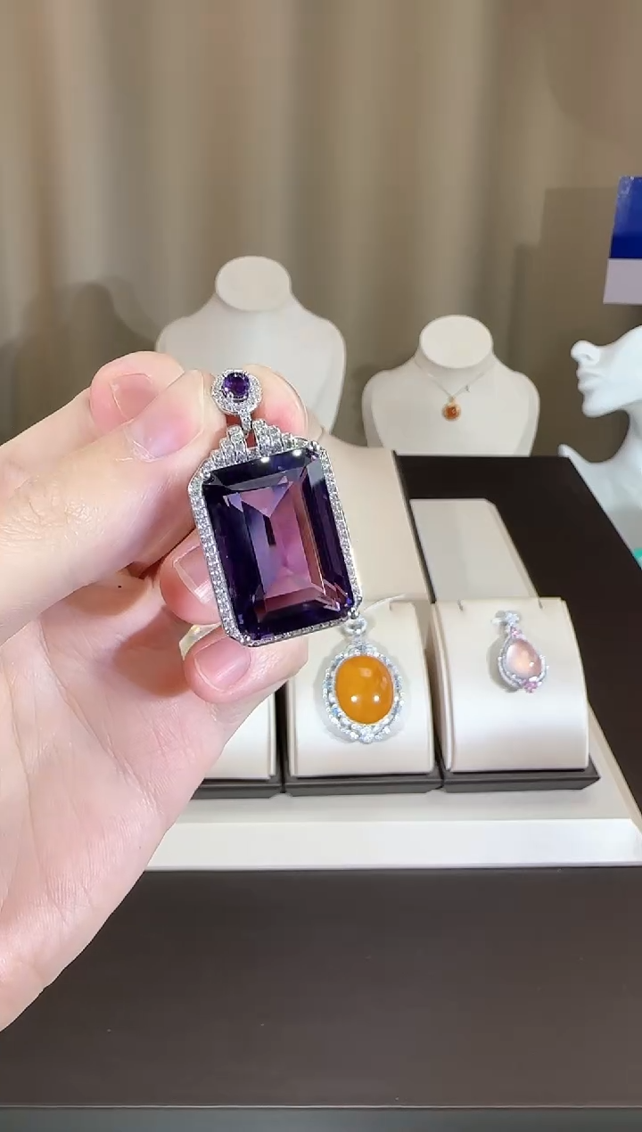 【闪购商品】紫晶颈饰银S925镶嵌19*24mm