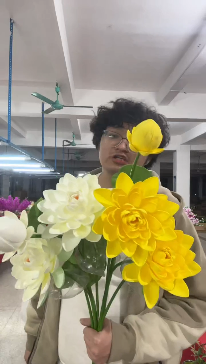 【闪购商品】仿真绿植荷花3束